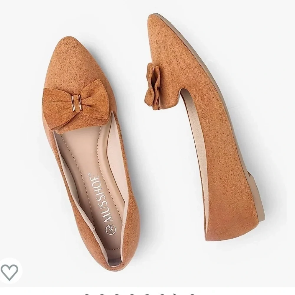- NEW size 6  MUSSHOE Flat Shoes Women Comfortable Pointed Toe Slip on Flats